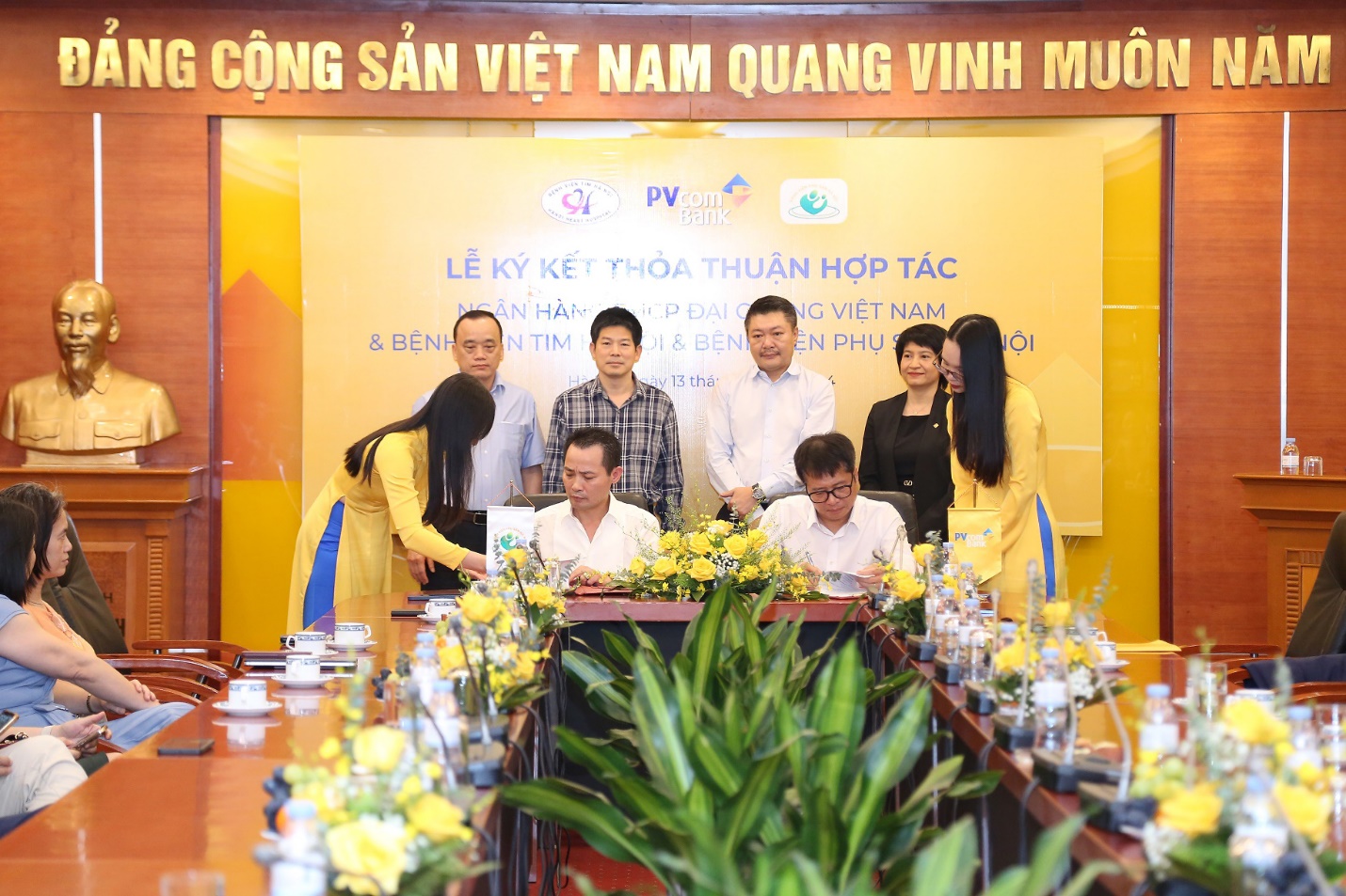 D:\Nam Anh\2024\Tháng 11\Ký kết BV Tim, BV Phụ sản\PR\Final\Ảnh minh họa 02.JPG