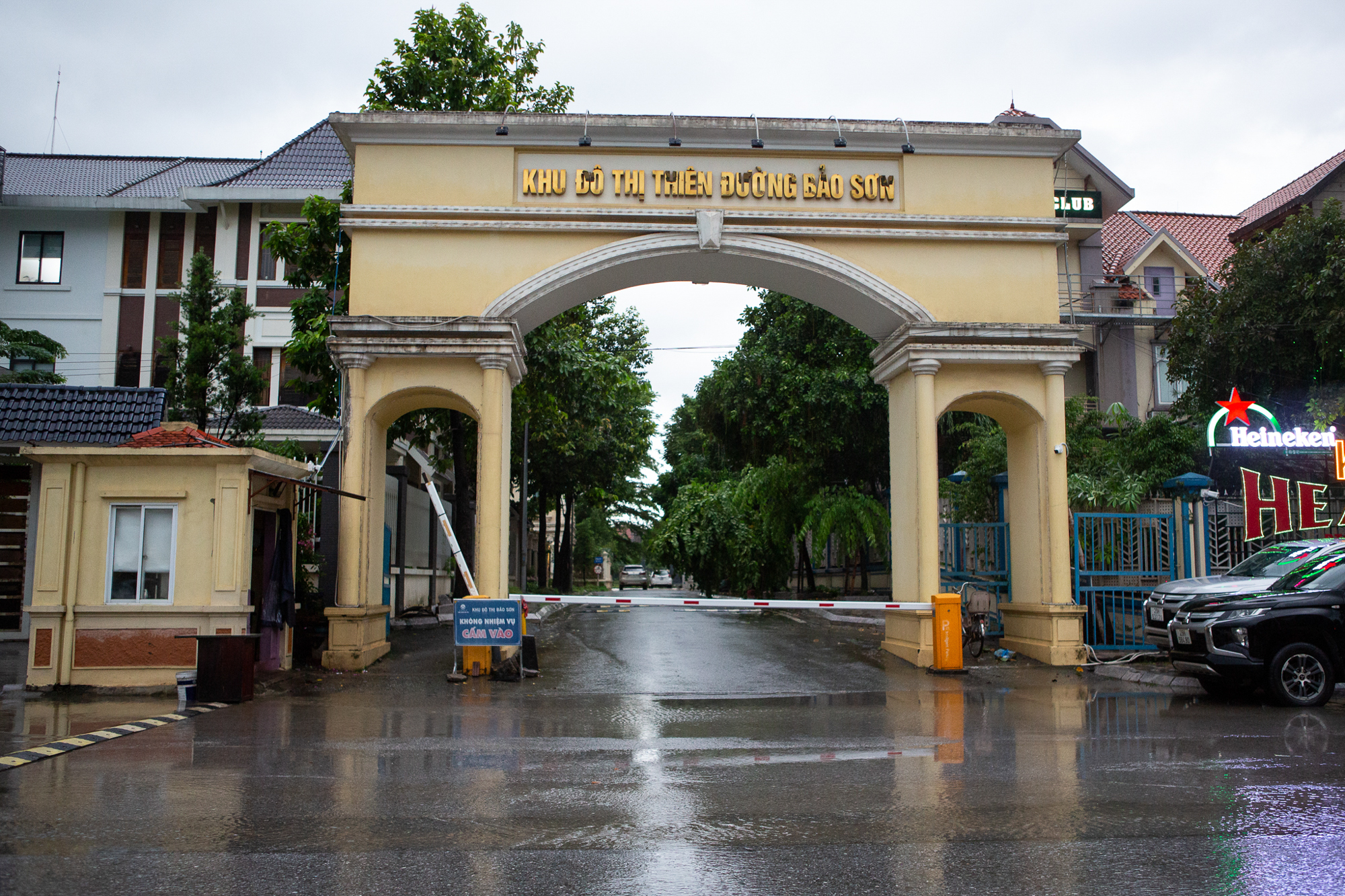 Thay bạn xem nhà ngày mưa bão: Geleximco hoá làng chài, Vinhomes Smart City vẫn thông thoáng - Ảnh 11.