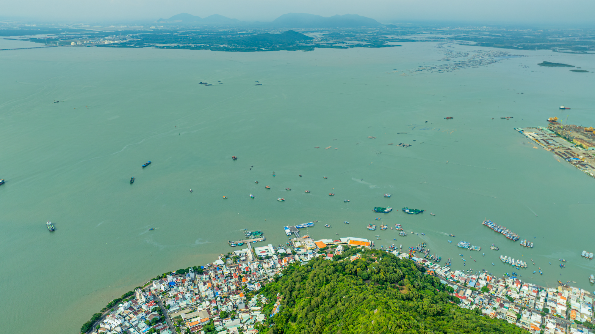 Toàn cảnh khu vực được đề xuất xây cầu nối Cần Giờ với Vũng Tàu, nằm trong dự án lấn biển 9 tỷ USD của Vinhomes - Ảnh 11.