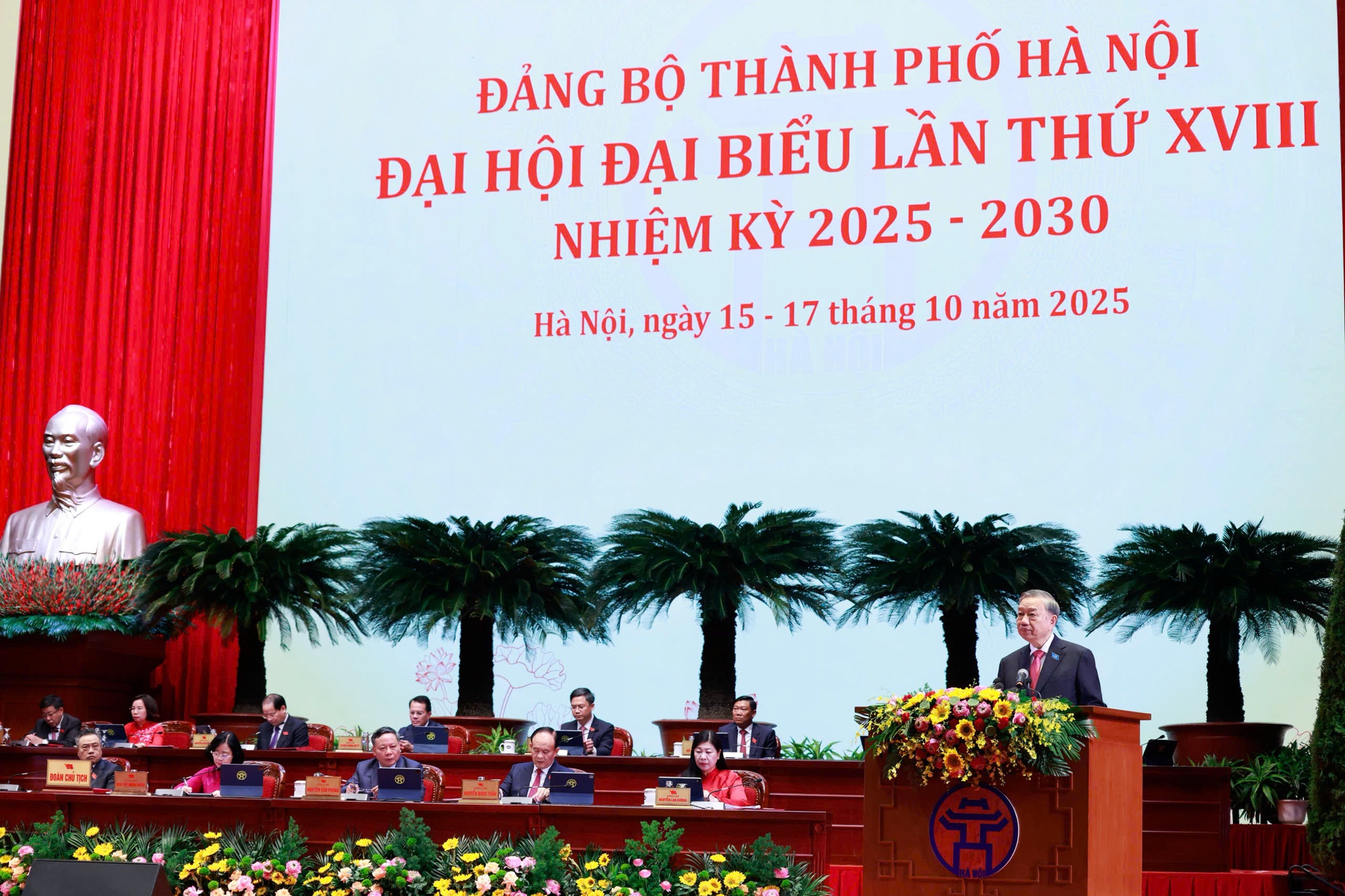 Tổng Bí thư Tô Lâm gợi ý 7 nhiệm vụ cho Hà Nội - Ảnh 2.