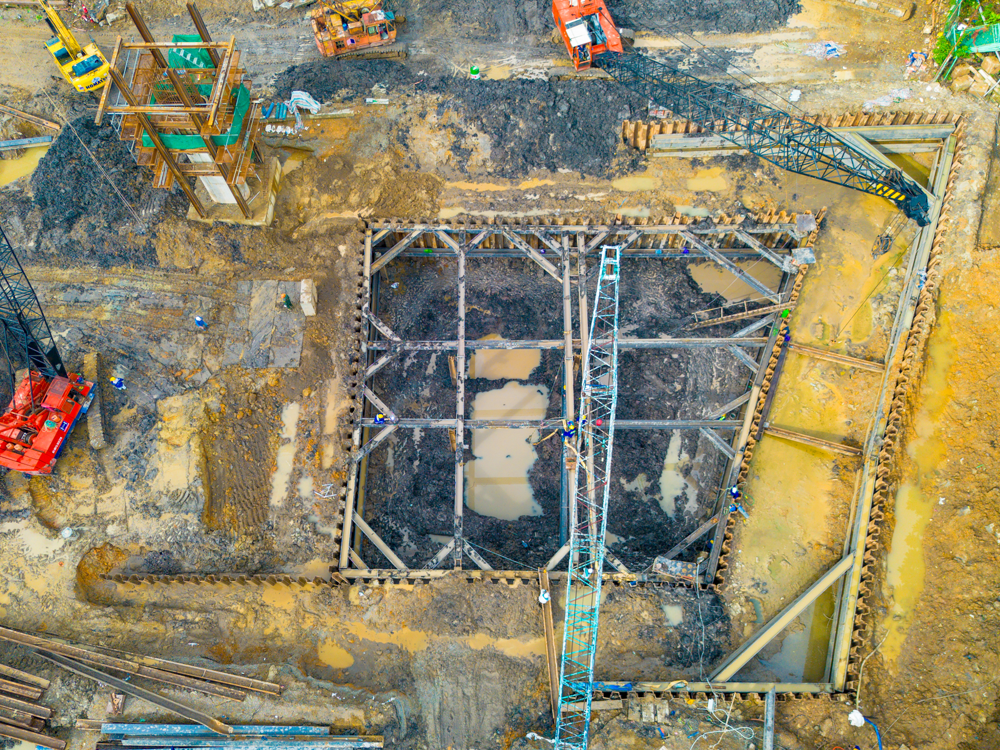 Thay bạn đi xem công trường xây nút giao 2.400 tỷ vượt qua đại lộ rộng nhất Việt Nam, đại dự án của Vinhomes hưởng lợi - Ảnh 7.