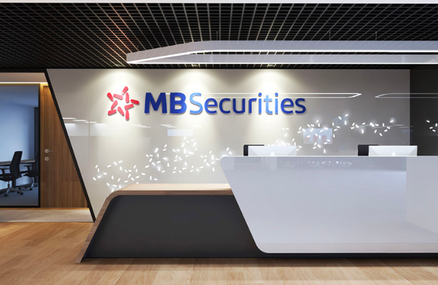Ngân hàng MB mua vào hơn 45 triệu cổ phiếu chào bán của MBS - Ảnh 1.