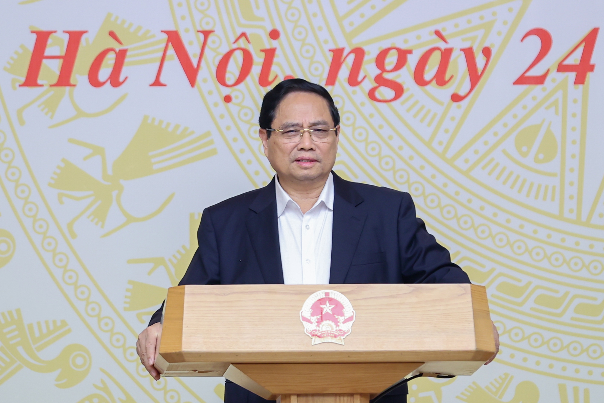 Không để người mua NOXH phải "chen chúc, chạy vạy" mới được mua nhà  - Ảnh 1.