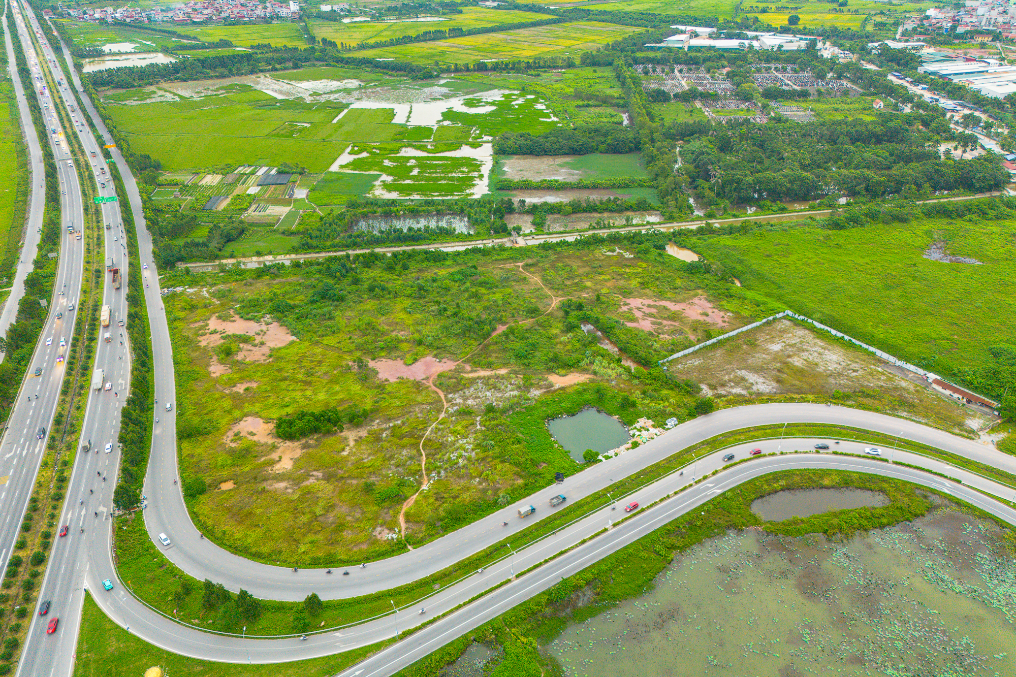 Toàn cảnh khu vực được đề xuất làm khu đô thị rộng gấp 3 lần quận Hoàn Kiếm; Nằm ở tỉnh có loạt ông lớn Vingroup, Sun Group, T&T đang đầu tư - Ảnh 11.