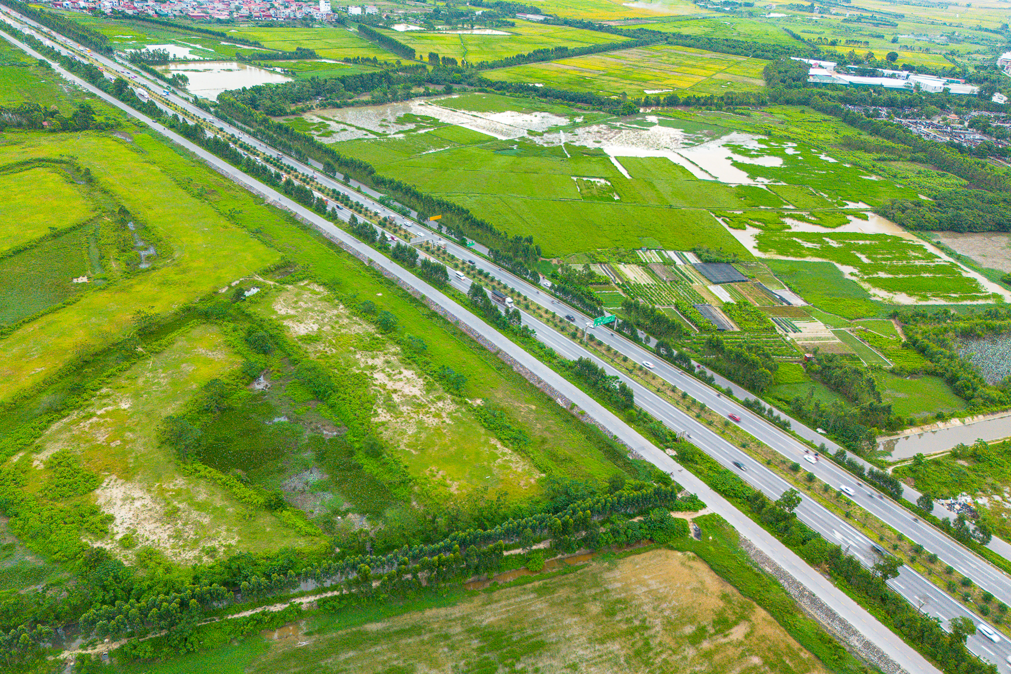 Toàn cảnh khu vực được đề xuất làm khu đô thị rộng gấp 3 lần quận Hoàn Kiếm; Nằm ở tỉnh có loạt ông lớn Vingroup, Sun Group, T&T đang đầu tư - Ảnh 4.