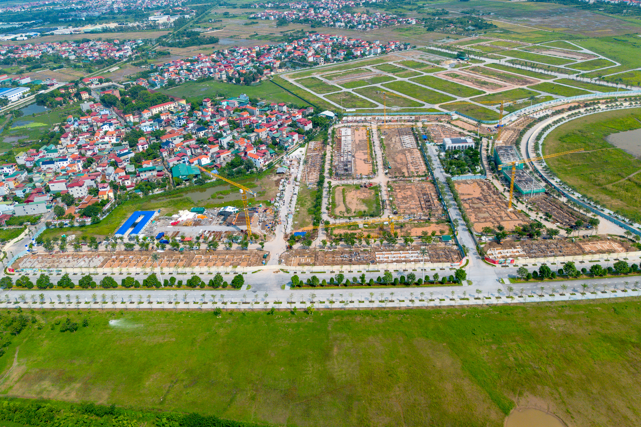 Toàn cảnh khu đô thị đầu tiên của Phú Mỹ Hưng ở miền bắc: Rộng 200 ha, sát vách Hà Nội, giá hàng chục tỷ đồng mỗi căn - Ảnh 1.