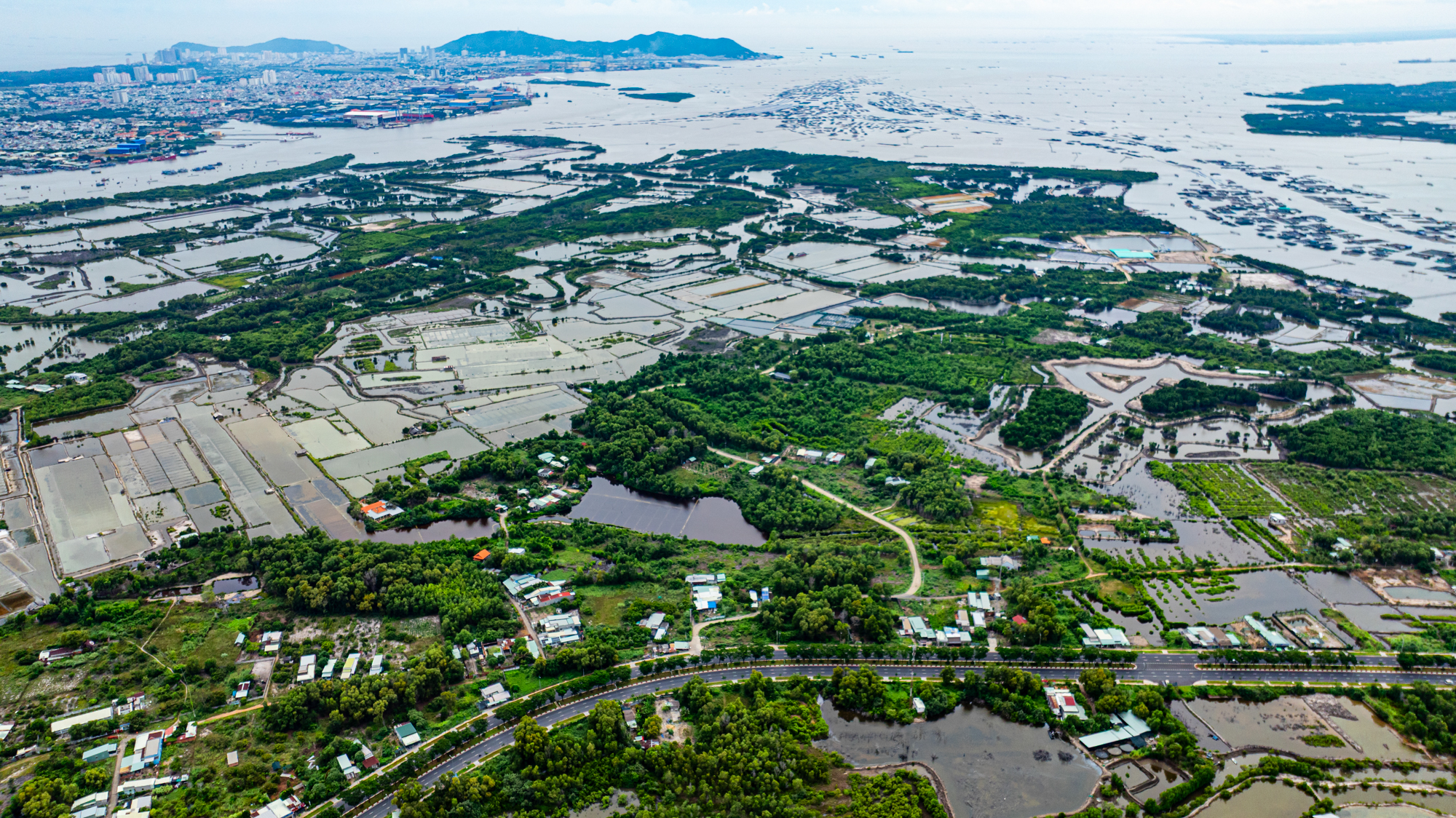 Hòn đảo chỉ cách trung tâm Vũng Tàu 3 km từng được đề xuất làm sân bay, nay có thể trở thành khu đô thị mới của Sun Group- Ảnh 4.