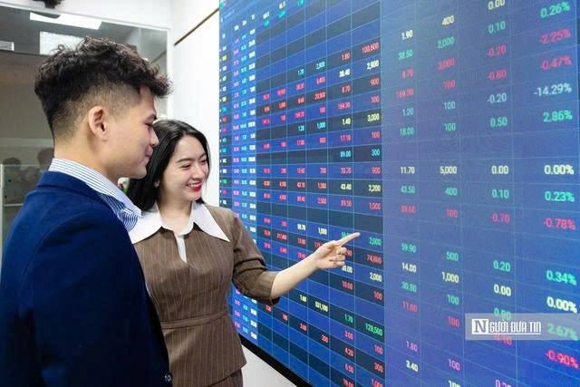 Thủ tướng chỉ đạo triển khai các giải pháp để nâng hạng thị trường chứng khoán Việt Nam- Ảnh 1.