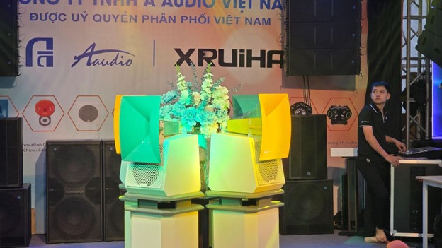 “Đại tiệc” công nghệ âm thanh - ánh sáng PLASE SHOW trở lại Hà Nội- Ảnh 2. “Đại tiệc” công nghệ âm thanh - ánh sáng PLASE SHOW trở lại Hà Nội- Ảnh 2.