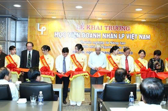 LP Việt Nam và Học viện Doanh nhân LP Việt Nam bị ‘nhắc tên’ chậm đóng bảo hiểm - Ảnh 2.