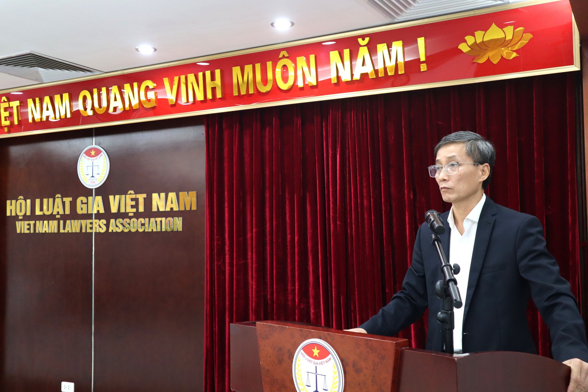 Thường trực Hội Luật gia Việt Nam làm việc với các Chi hội Luật gia trực thuộc - Ảnh 2.