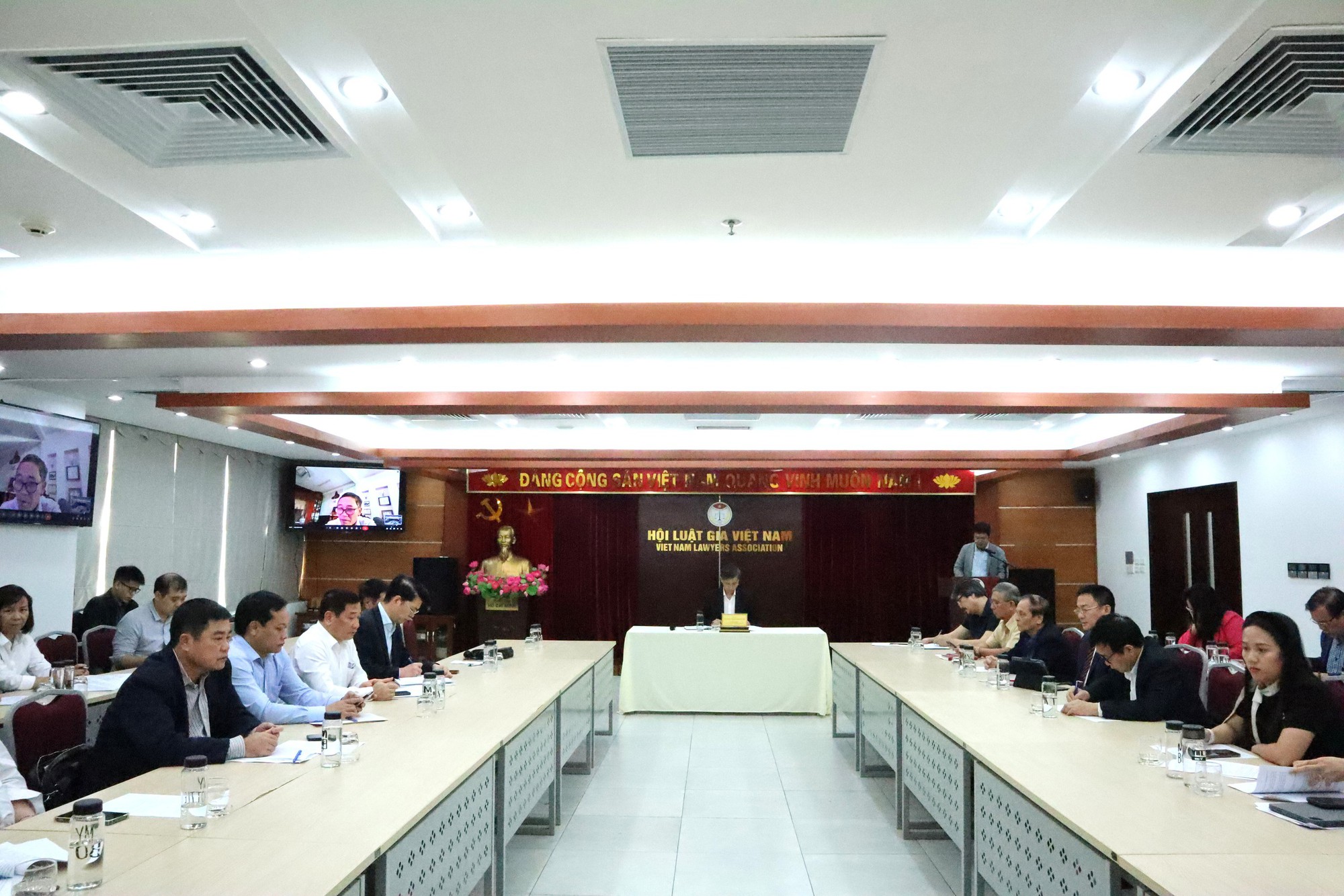 Thường trực Hội Luật gia Việt Nam làm việc với các Chi hội Luật gia trực thuộc - Ảnh 1.