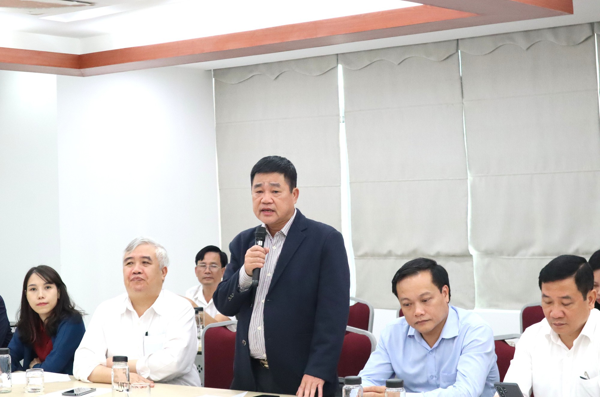 Thường trực Hội Luật gia Việt Nam làm việc với các Chi hội Luật gia trực thuộc - Ảnh 6.