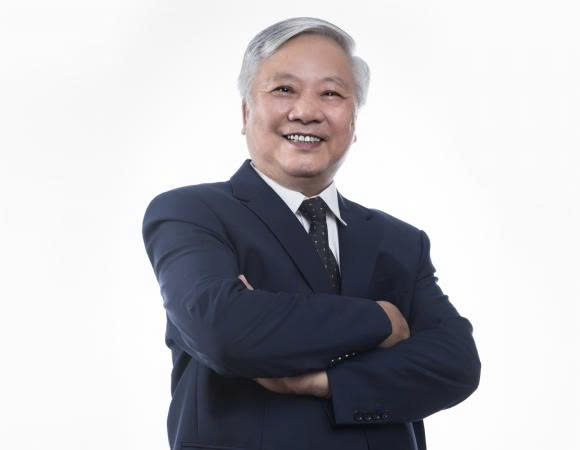 Từ bục giảng đến thương trường: Loạt doanh nhân đình đám cùng chung xuất phát điểm từ ‘nghề giáo’ - Ảnh 3.