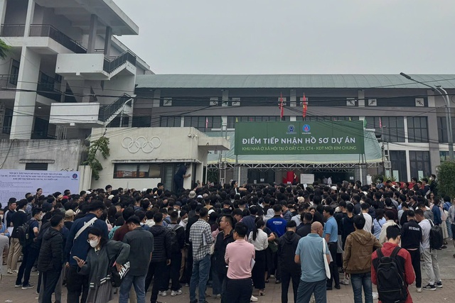 Loạn “cò hồ sơ”, rao bán suất ngoại giao nhà ở xã hội, Bộ Xây dựng chỉ đạo xử lý   - Ảnh 1.