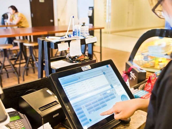 Một doanh nghiệp chuyên cung cấp máy tính tiền cho ngành F&B hứa “cầm tay chỉ việc” cho các hộ kinh doanh kê khai và xuất hóa đơn điện tử- Ảnh 1.