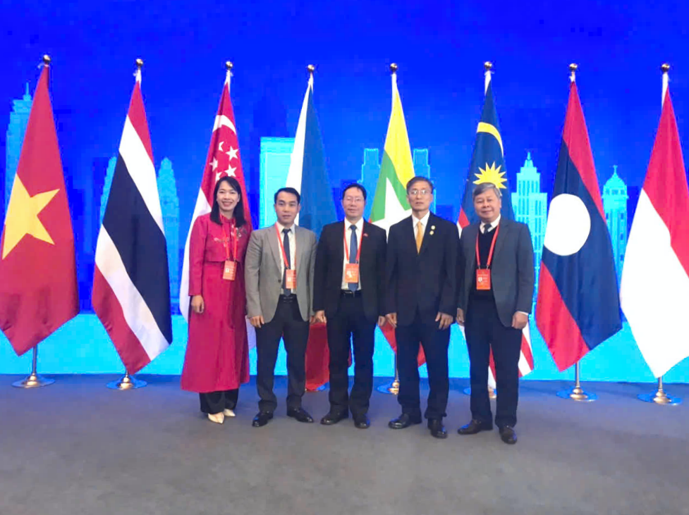 Đoàn công tác của Hội Luật gia Việt Nam tham dự Diễn đàn Hợp tác pháp luật Trung Quốc - ASEAN lần thứ 7 - Ảnh 2.