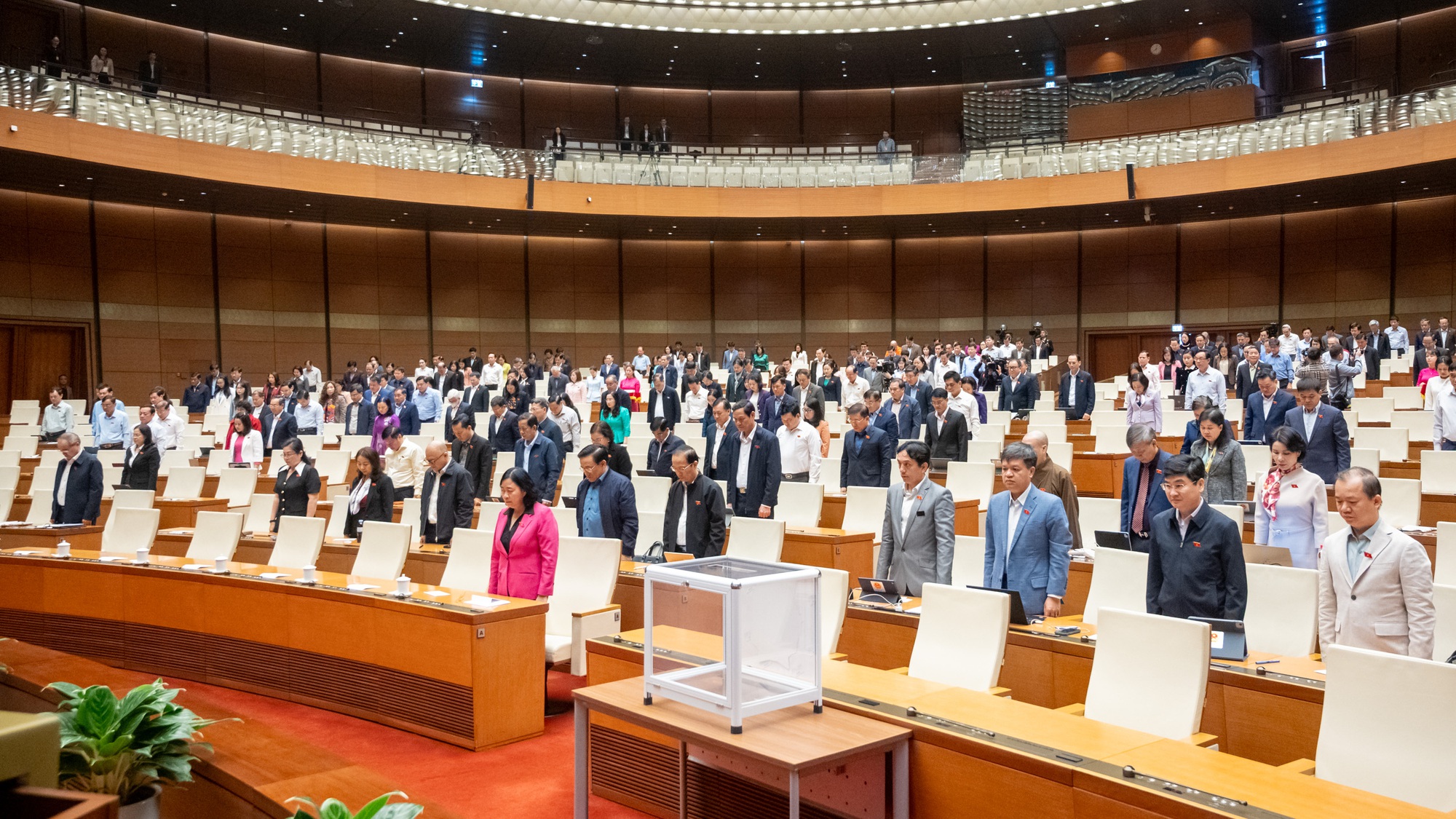 Bão lũ, thiên tai ác liệt đến đâu cũng qua đi, nhưng tình đồng chí, nghĩa đồng bào mãi còn ở lại- Ảnh 3.