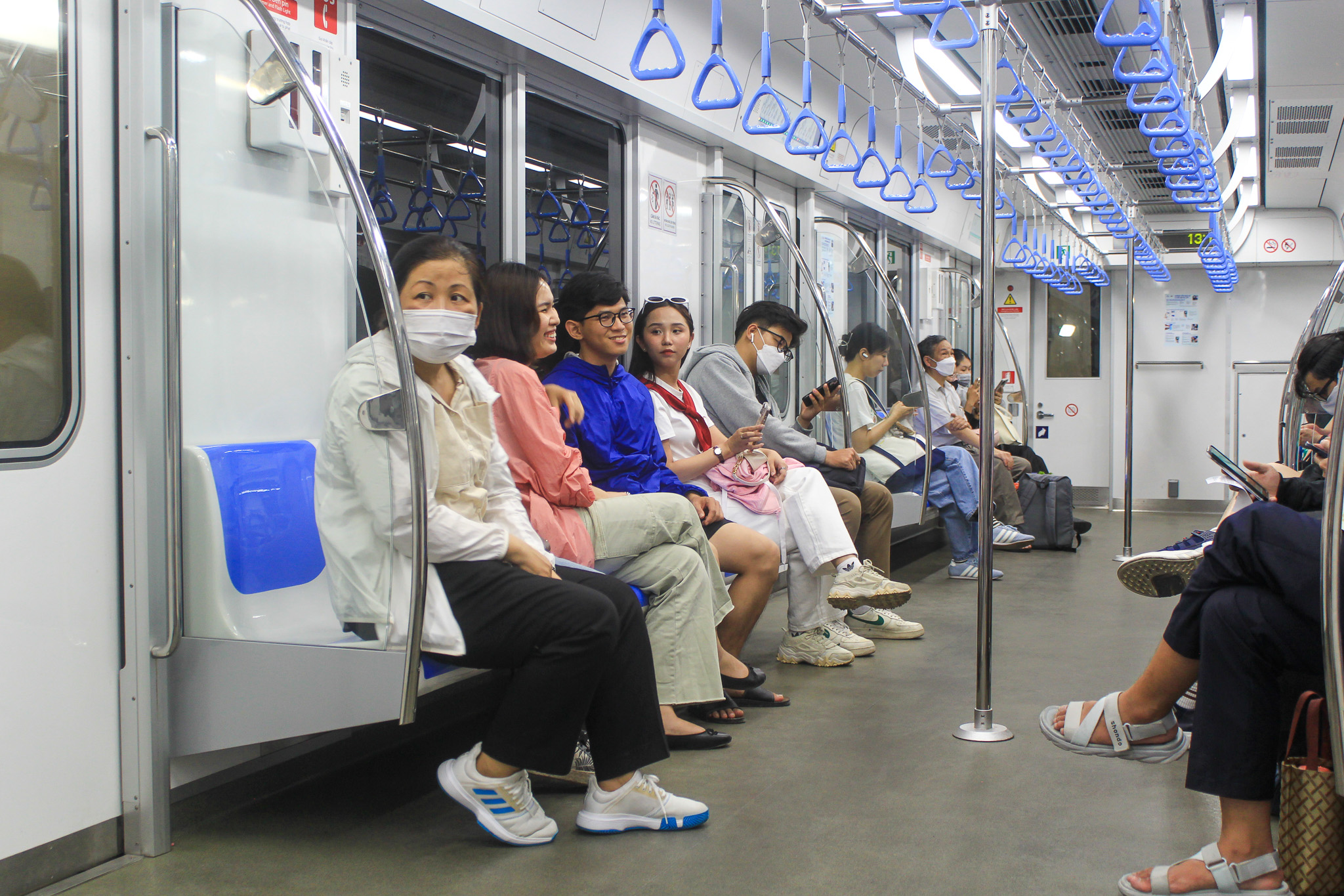 Nhà gần metro đáng giá bao nhiêu? Con số giật mình mà bạn không tưởng tượng được - Ảnh 5.