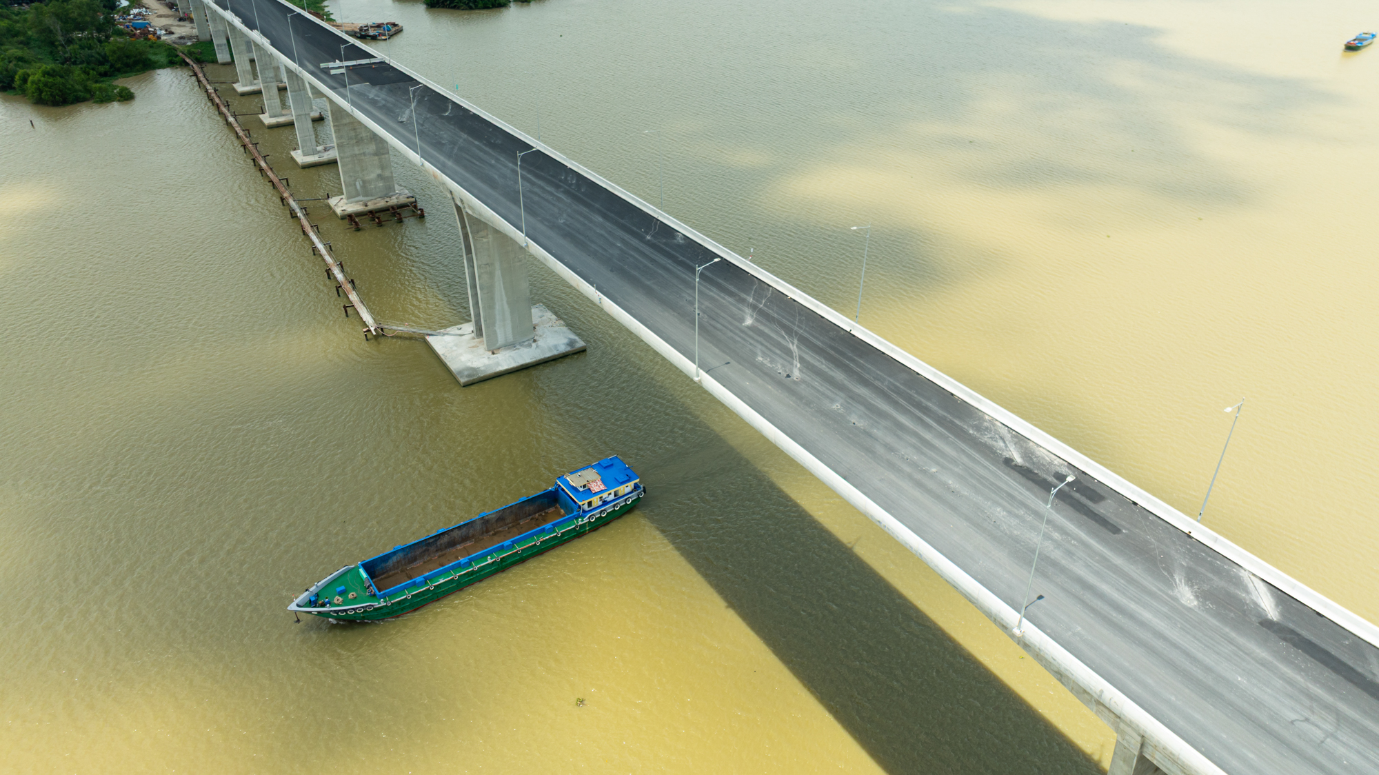 Toàn cảnh khu vực sẽ xây cầu hơn 11.000 tỷ đồng, nằm cạnh khúc sông mỗi km ‘cõng’ một tỷ usd bất động sản ở TP.HCM - Ảnh 6.