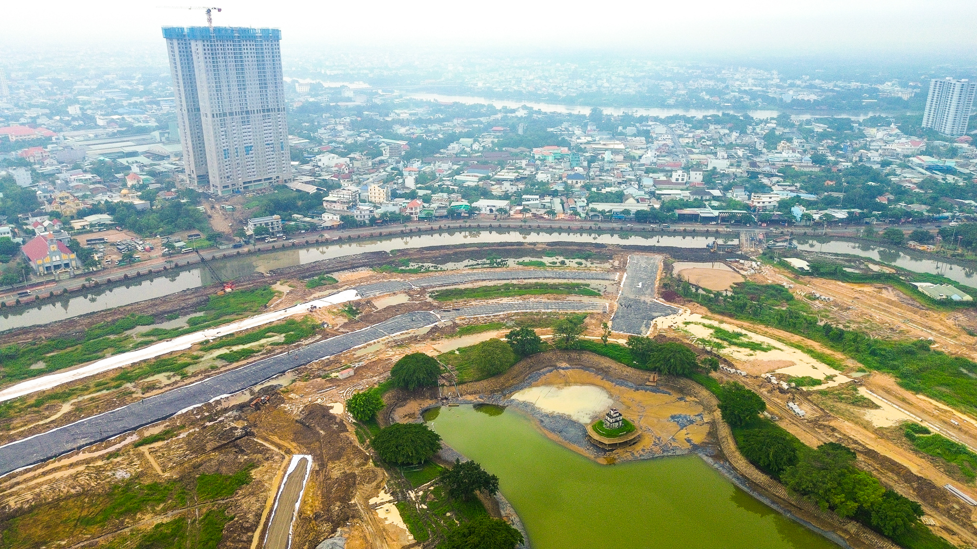 Toàn cảnh dự án một tỷ USD, có tháp Rùa giống thật đến từng chi tiết, bỏ hoang hơn 20 năm nay có diễn biến mới - Ảnh 4.