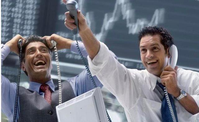 Một thế lực trở lại "gom" cổ phiếu Việt Nam trong phiên giảm mạnh cuối tuần 7/11 - Ảnh 1.