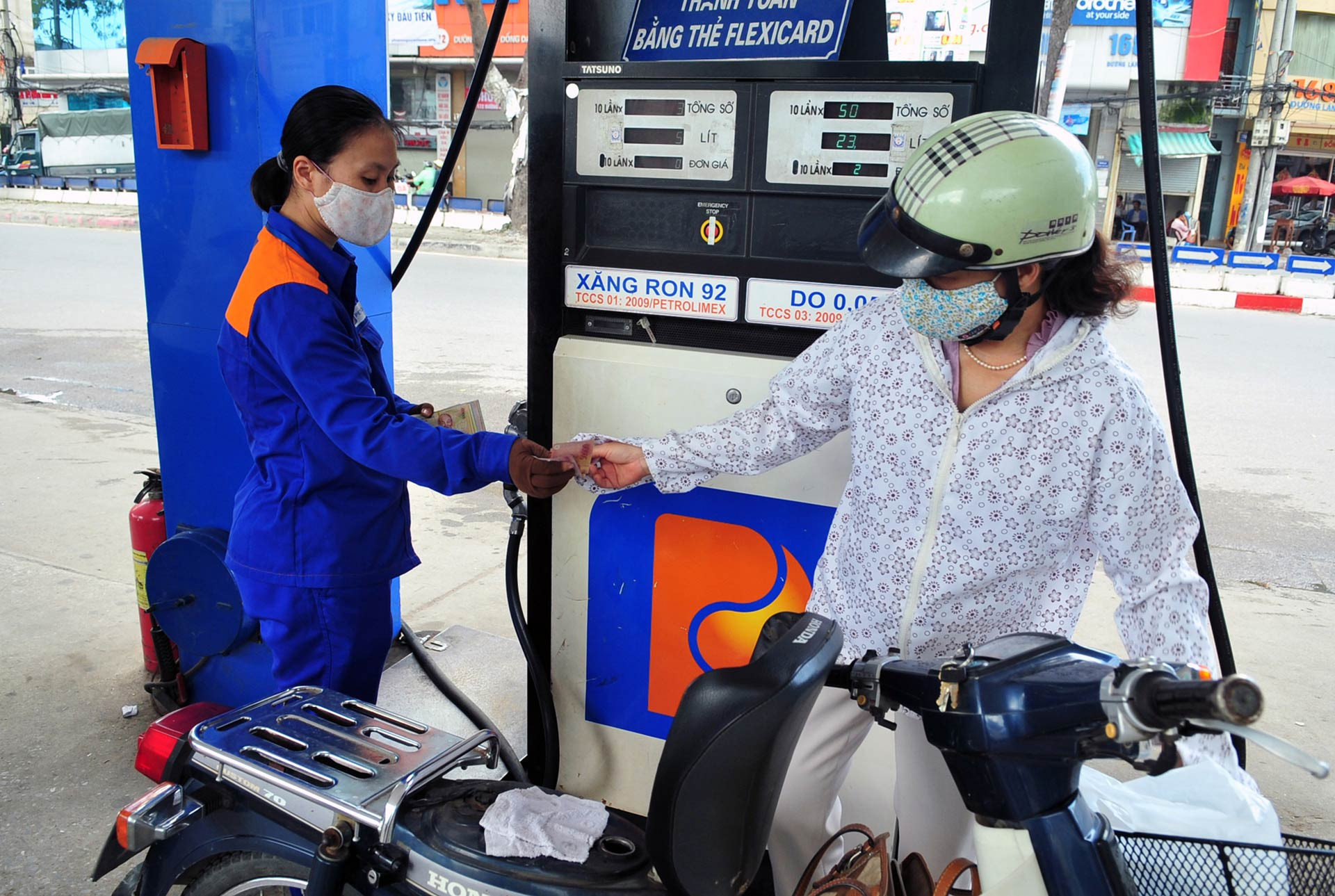 Các Cụm Từ Liên Quan Đến Giảm Giá và Ý Nghĩa Trong Tin Tức Kinh Tế