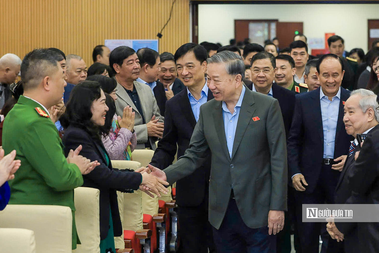 Ảnh: Tổng Bí thư Tô Lâm tiếp xúc cử tri 11 phường ở Hà Nội- Ảnh 2.