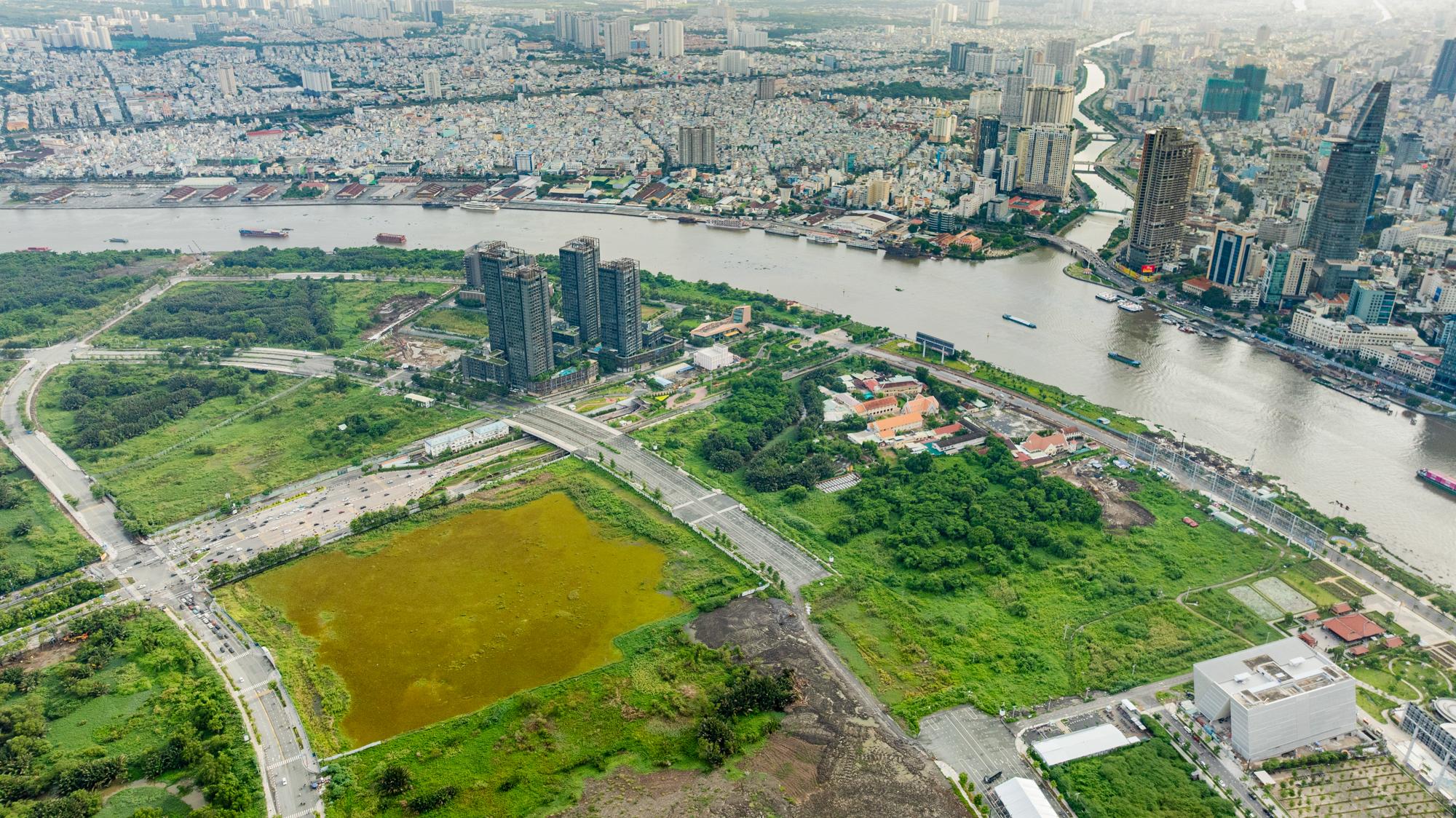 Cảnh đối lập của 2 dự án có tiền sử dụng đất lớn nhất TP.HCM: Vinhomes đóng 27.000 tỷ và triển khai thần tốc, Lotte chưa thi công - Ảnh 7.