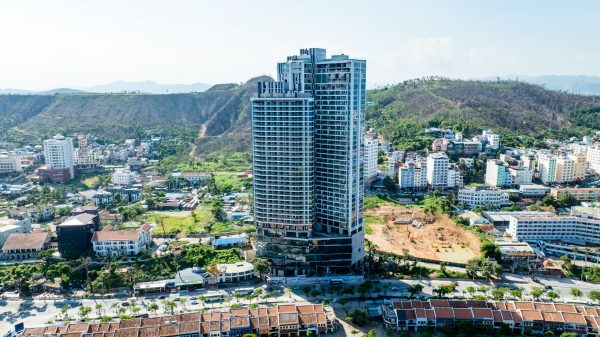 Tất toán 250 tỷ đồng trái phiếu, chủ khách sạn The Holiday Ha Long tiềm lực ra sao? - Ảnh 2.