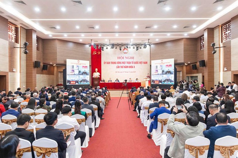 Trên 527.000 ý kiến góp ý vào dự thảo Văn kiện Đại hội XIV qua hệ thống Mặt trận - Ảnh 2.