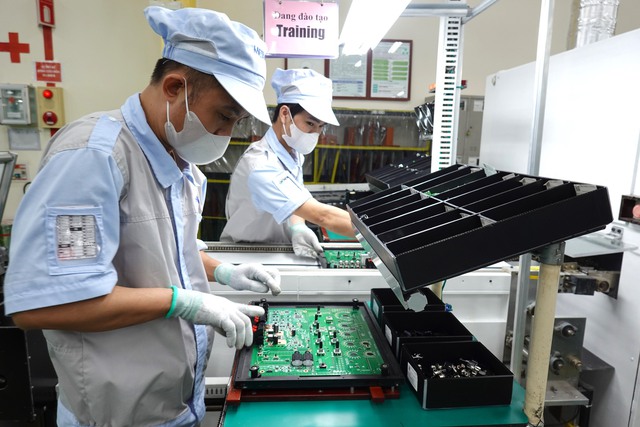 Bình quân mỗi tháng có 18.700 doanh nghiệp rút lui khỏi thị trường- Ảnh 1.