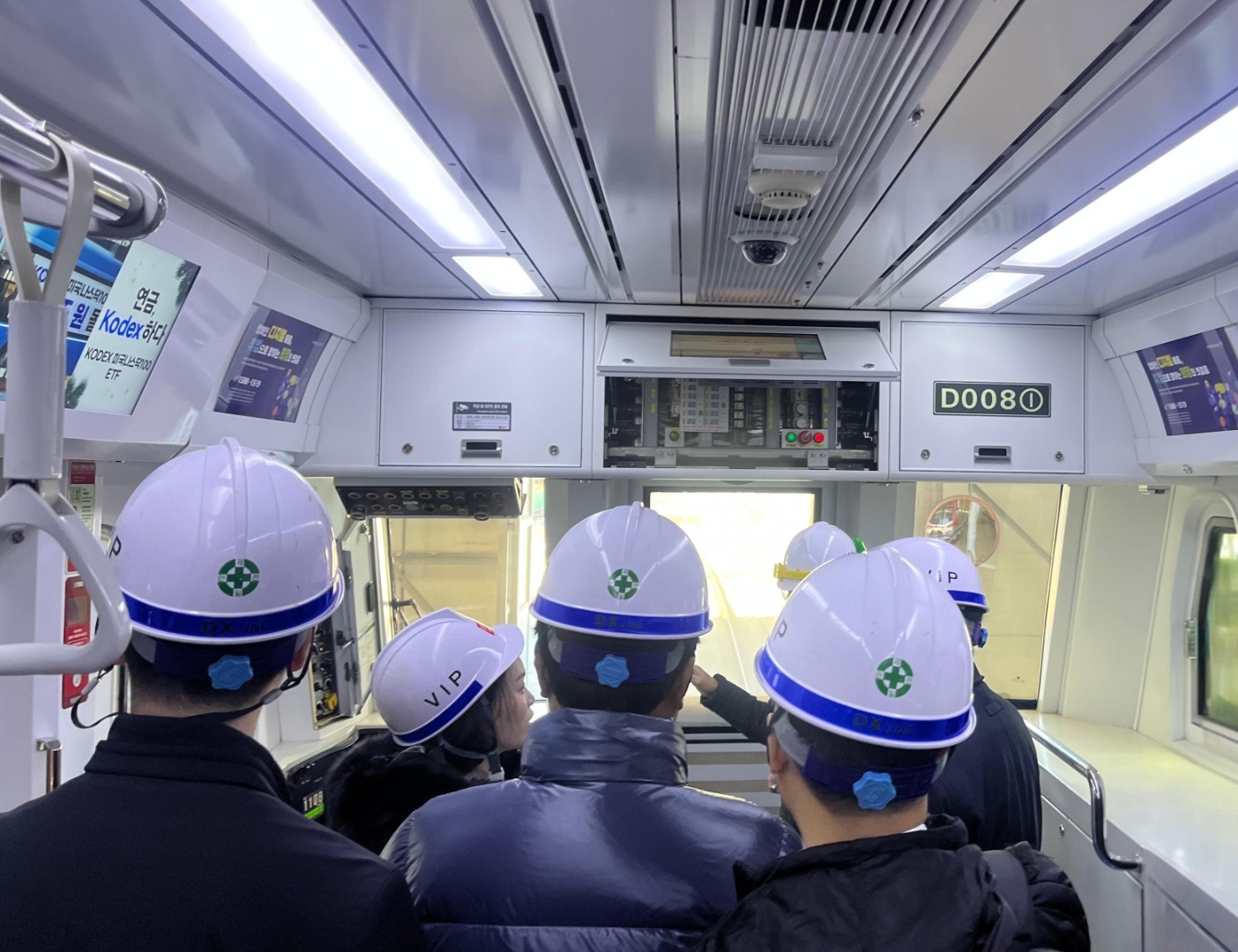 Bước đi mới của tỷ phú Trần Bá Dương trong cuộc đua đường sắt: Trực tiếp sang Hàn Quốc ký thỏa thuận nội địa hóa sản xuất đầu máy toa xe - Ảnh 10.