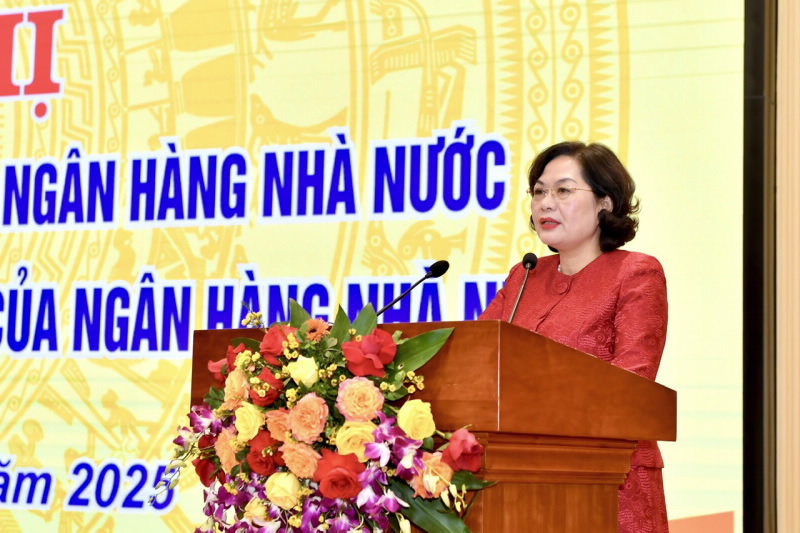 653 nhân sự trực thuộc NHNN xin nghỉ việc, nghỉ hưu và thuộc diện tinh giảm biên chế- Ảnh 1.