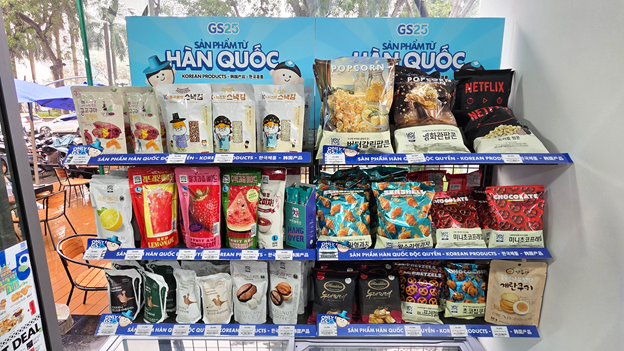 GS25 đổ bộ Hà Nội: Có gì hot tại chuỗi cửa hàng tiện lợi Hàn Quốc khiến genZ đội mưa đi trải nghiệm?- Ảnh 11.