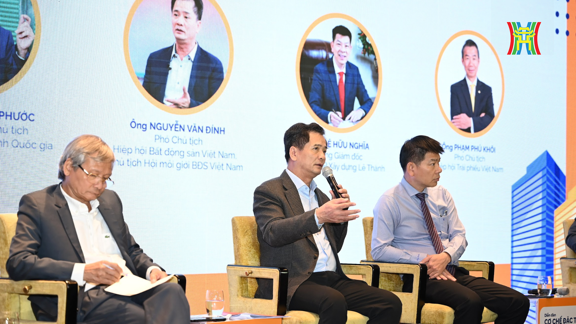 TS Nguyễn Văn Đính: Cân nhắc các dòng vốn chảy vào bất động sản đúng mục đích, tránh tình trạng đầu cơ, mua đất mà không xây nhà, mua chờ để đó- Ảnh 1.