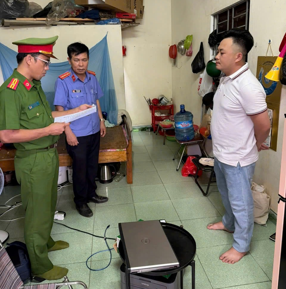 Thanh niên vay tiền người quen 3,7 tỷ đồng nói để đáo hạn ngân hàng rồi "bùng nợ"- Ảnh 1.