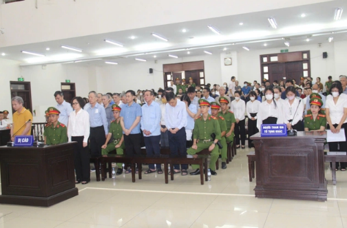 Xử phúc thẩm vụ án FLC: Hai cựu lãnh đạo HoSE xin giảm án- Ảnh 1. Xử phúc thẩm vụ án FLC: Hai cựu lãnh đạo HoSE xin giảm án- Ảnh 1.