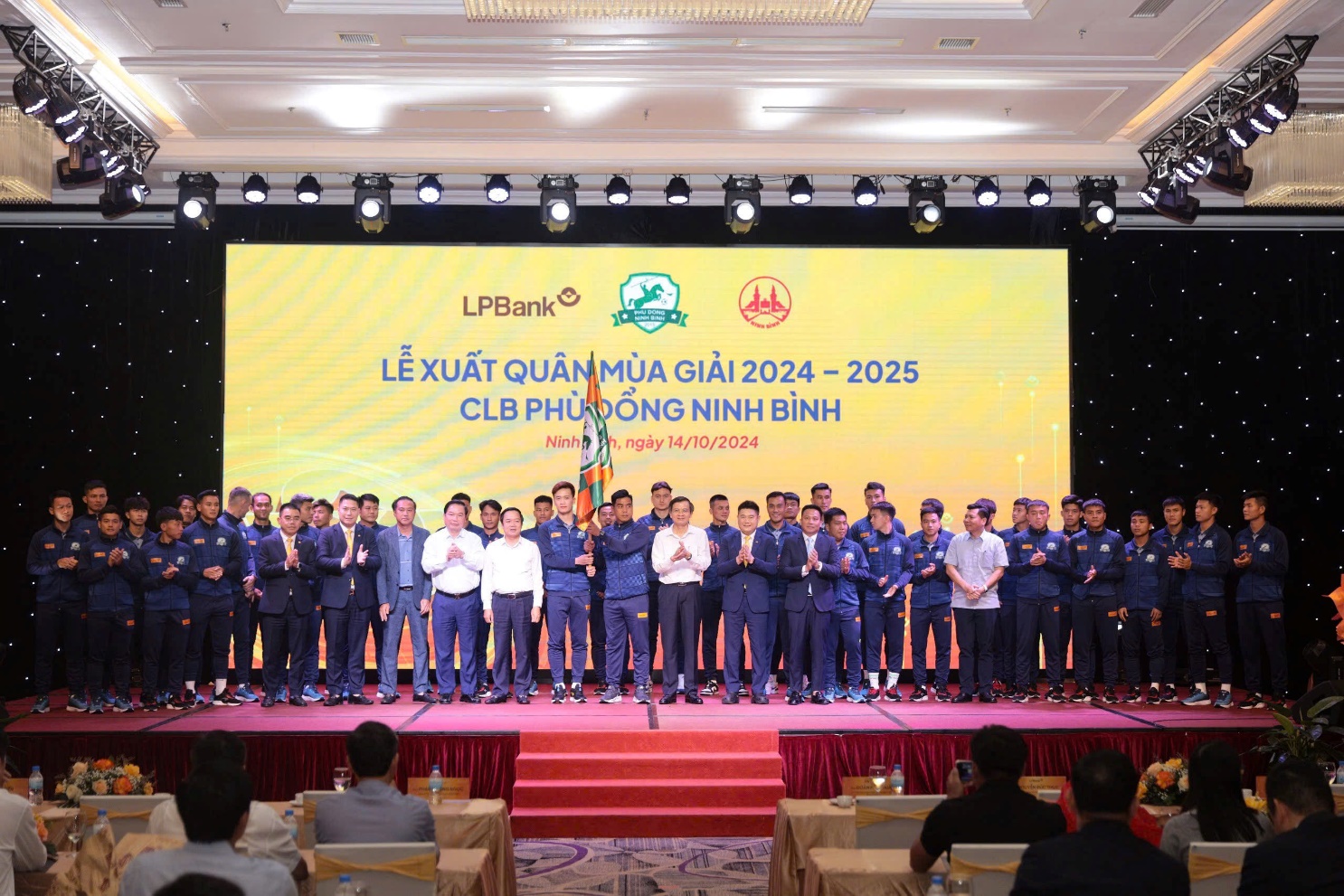 Người thắp lại ngọn lửa bóng đá Ninh Bình, kiến tạo tương lai cho thế hệ trẻ - Ảnh 3.