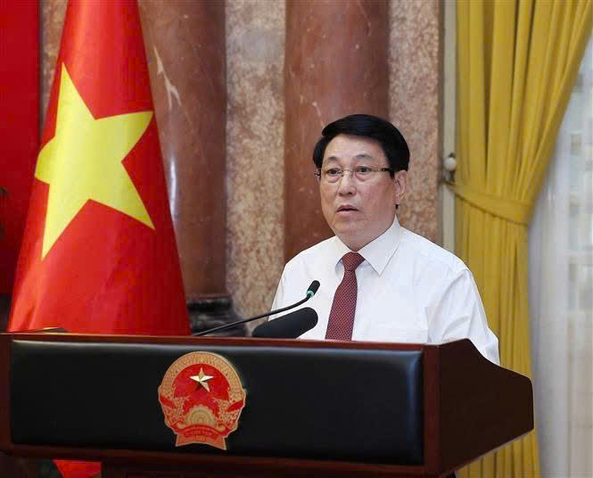 Chủ tịch nước: Báo chí phải luôn là người đồng hành tỉnh táo và tin cậy- Ảnh 1.