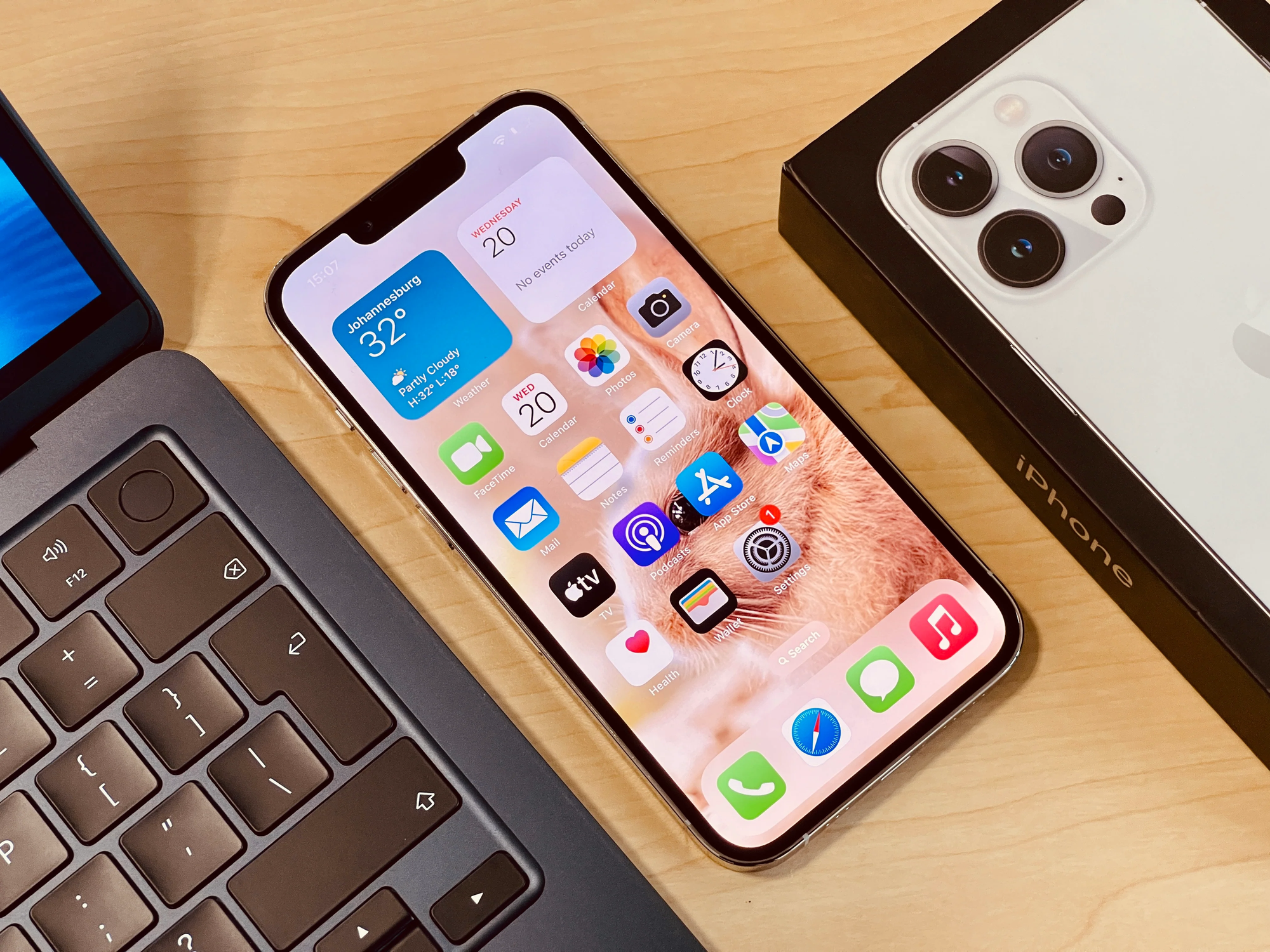 Giá iPhone đồng loạt lao dốc khủng: Có mẫu bay 40% dù mới ra mắt, đập hộp thấp nhất từ 8 triệu đồng - rẻ chưa từng có trong lịch sử- Ảnh 3.