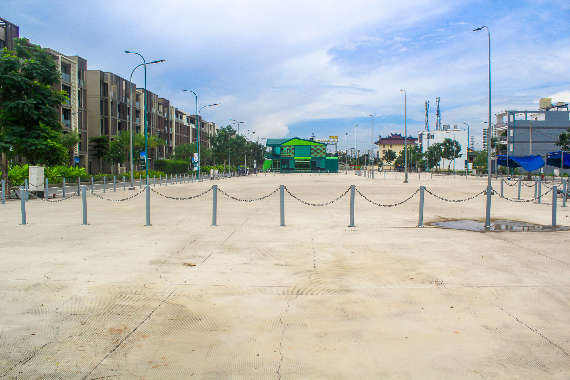 Khu đô thị có bãi đỗ xe rộng bằng công viên Đầm Sen, quảng trường chứa được 40.000 người- Ảnh 6.