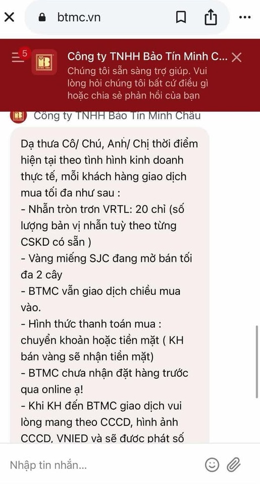 Giữ diễn biến giá vàng tăng vọt, chiều nay, một nhà vàng mở bán: Mỗi khách được mua tối đa 20 chỉ vàng nhẫn, 2 cây SJC - Ảnh 1.