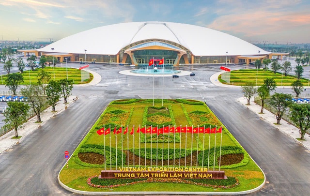 Thủ tướng chỉ đạo khẩn trương hoàn thành một việc trước ngày 15/8 tại trung tâm triển lãm lớn nhất Đông Nam Á - Ảnh 1.