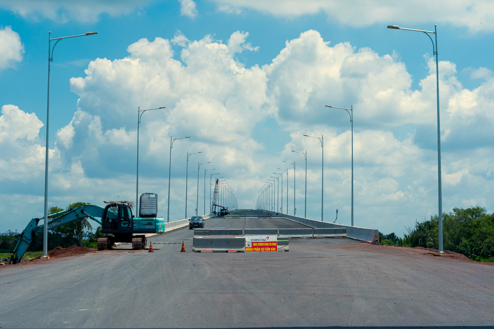 Ngắm cầu lớn nhất đường 75.000 tỷ sắp hoàn thành, hàng loạt dự án ở Đồng Nai sẽ chỉ còn cách phường Sài Gòn 30 phút- Ảnh 4. Ngắm cầu lớn nhất đường 75.000 tỷ sắp hoàn thành, hàng loạt dự án ở Đồng Nai sẽ chỉ còn cách phường Sài Gòn 30 phút- Ảnh 4.