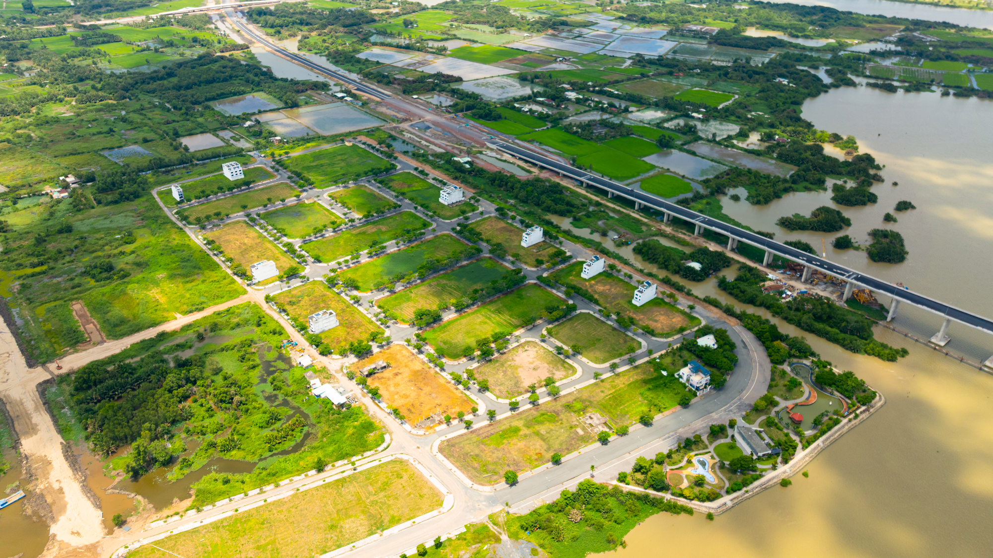 Sắp nối với TP.HCM bằng cầu lớn, bất động sản Nhơn Trạch thay đổi ra sao?- Ảnh 10. Sắp nối với TP.HCM bằng cầu lớn, bất động sản Nhơn Trạch thay đổi ra sao?- Ảnh 10.