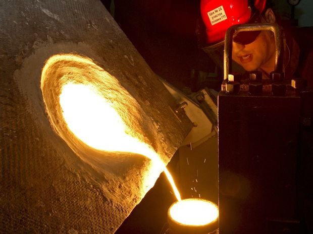 Tâm lý 'mệt mỏi với vàng' đẩy giá một kim loại quý tăng gần 60% từ đầu năm - vàng, bạc, Bitcoin đều không là gì - Ảnh 3.