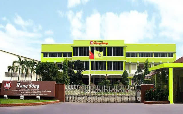 Tòa án ra quyết định mở thủ tục phá sản đối với Rạng Đông Holding - Ảnh 1.