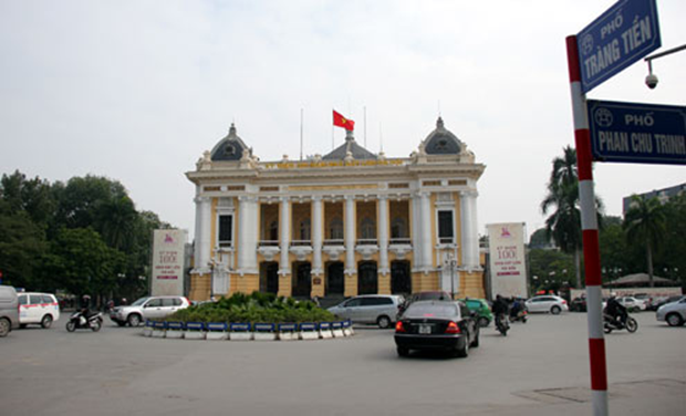 Những “cột mốc” công trình tiêu biểu trên cung đường diễu binh A80 - Ảnh 2.