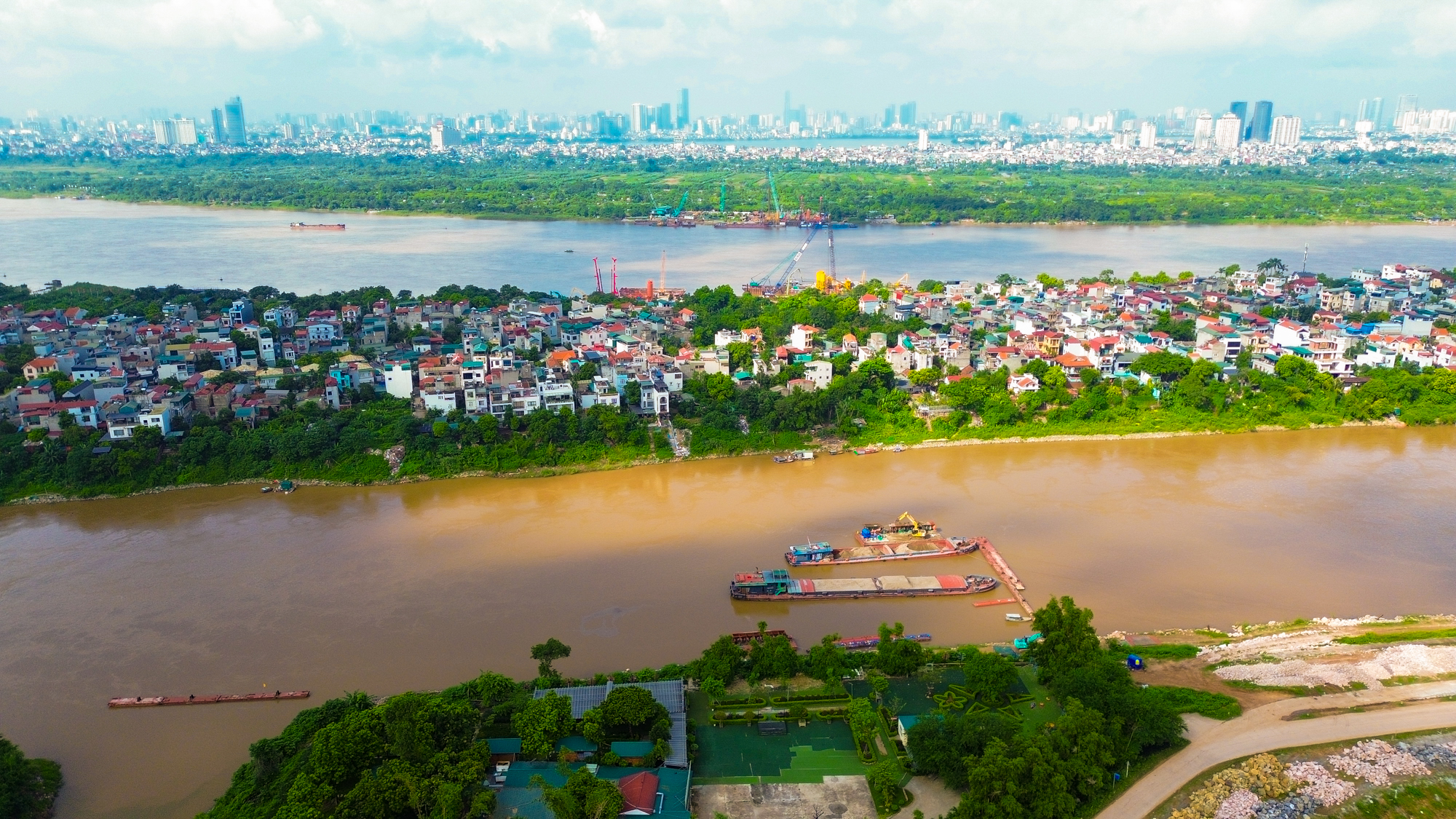 Toàn cảnh khu vực sắp làm đường nối cầu Tứ Liên với đường 71.000 tỷ, đại đô thị của Vinhomes sẽ nối thẳng với sân bay lớn nhất miền Bắc- Ảnh 10. Toàn cảnh khu vực sắp làm đường nối cầu Tứ Liên với đường 71.000 tỷ, đại đô thị của Vinhomes sẽ nối thẳng với sân bay lớn nhất miền Bắc- Ảnh 10.